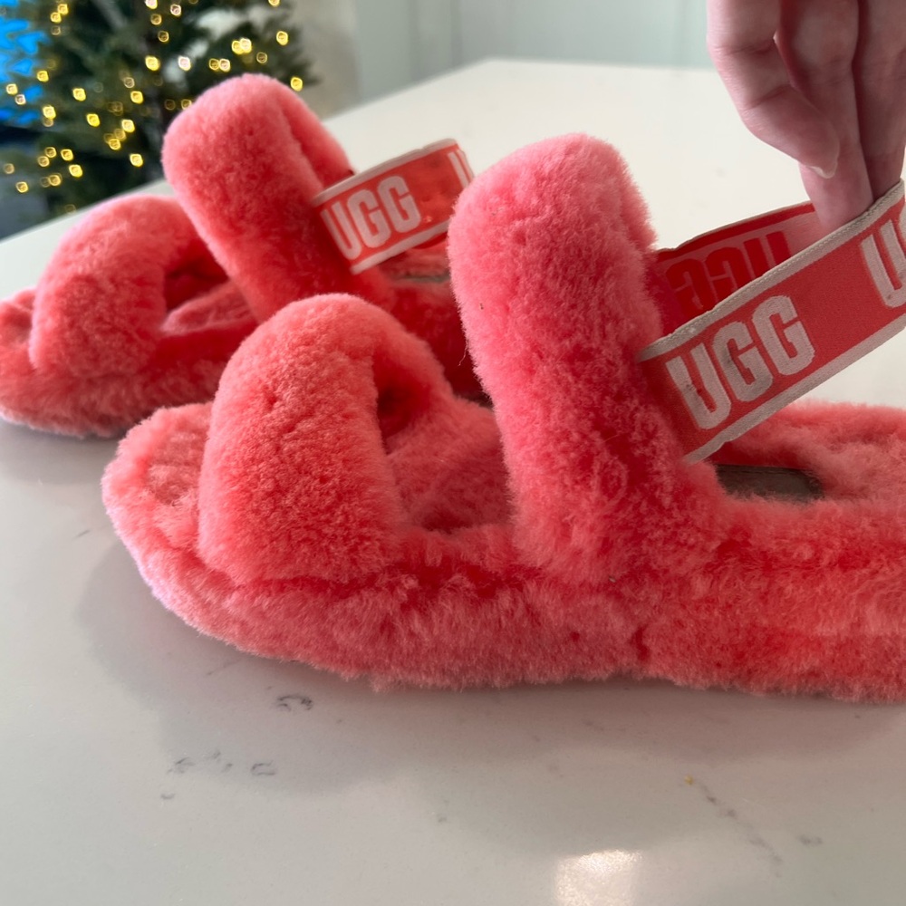 Ugg Slipper - image 2